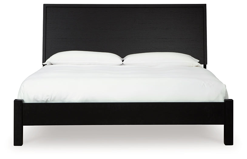 Danziar King Panel Bed with Mirrored Dresser and Nightstand