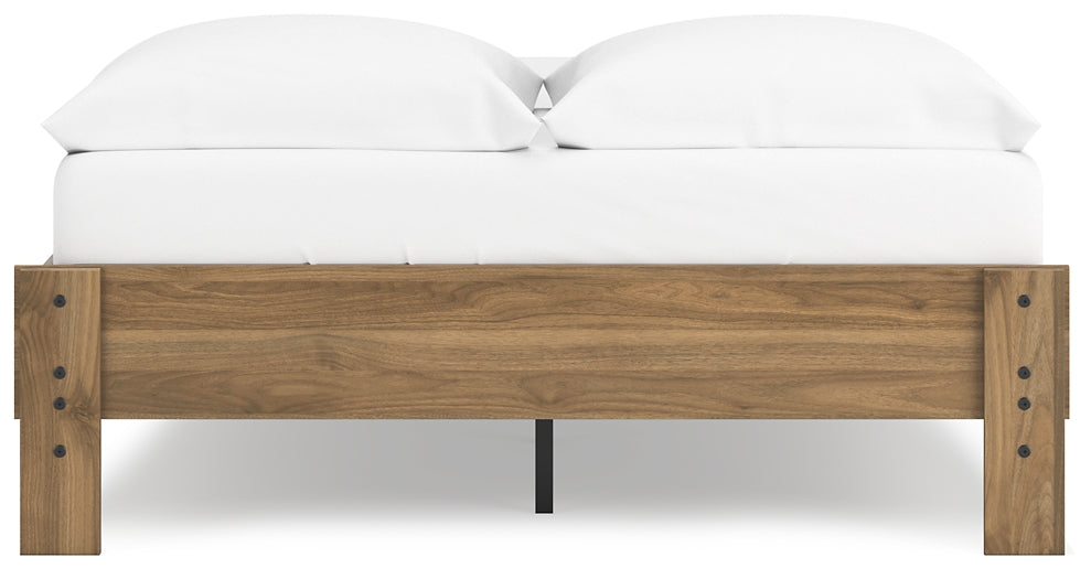 Deanlow Full Platform Bed with Dresser and Nightstand